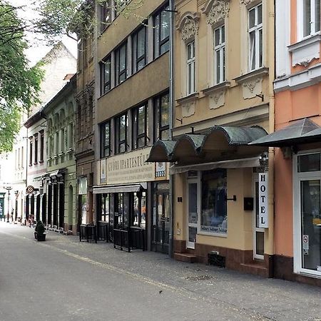 Ferienwohnung Kucko Panzio Győr Exterior foto