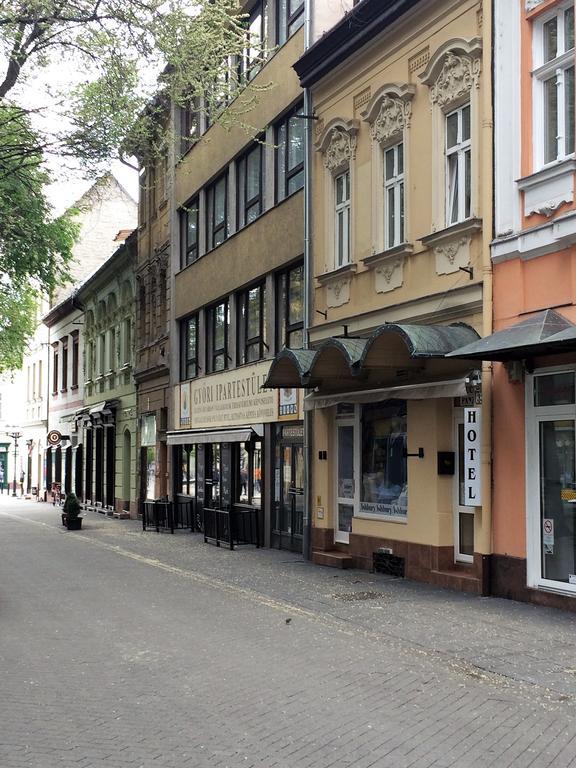 Ferienwohnung Kucko Panzio Győr Exterior foto